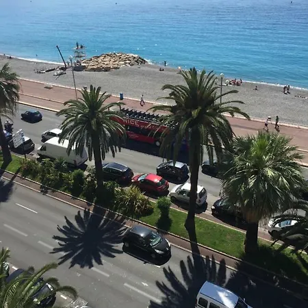 Beachfront Promenade Des Appartamento