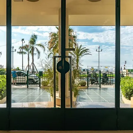 Beachfront Promenade Des 公寓 尼斯
