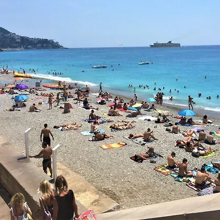 Beachfront Promenade Des Apartamento