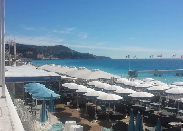 Apartment Beachfront Promenade Des