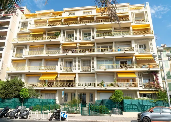 Apartment Beachfront Promenade Des *